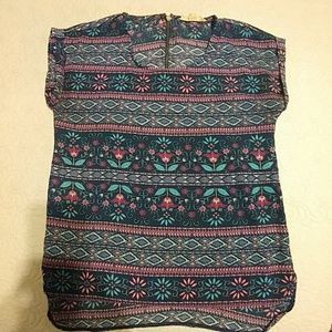 Brand: Pink Republic blouse. Size Small
